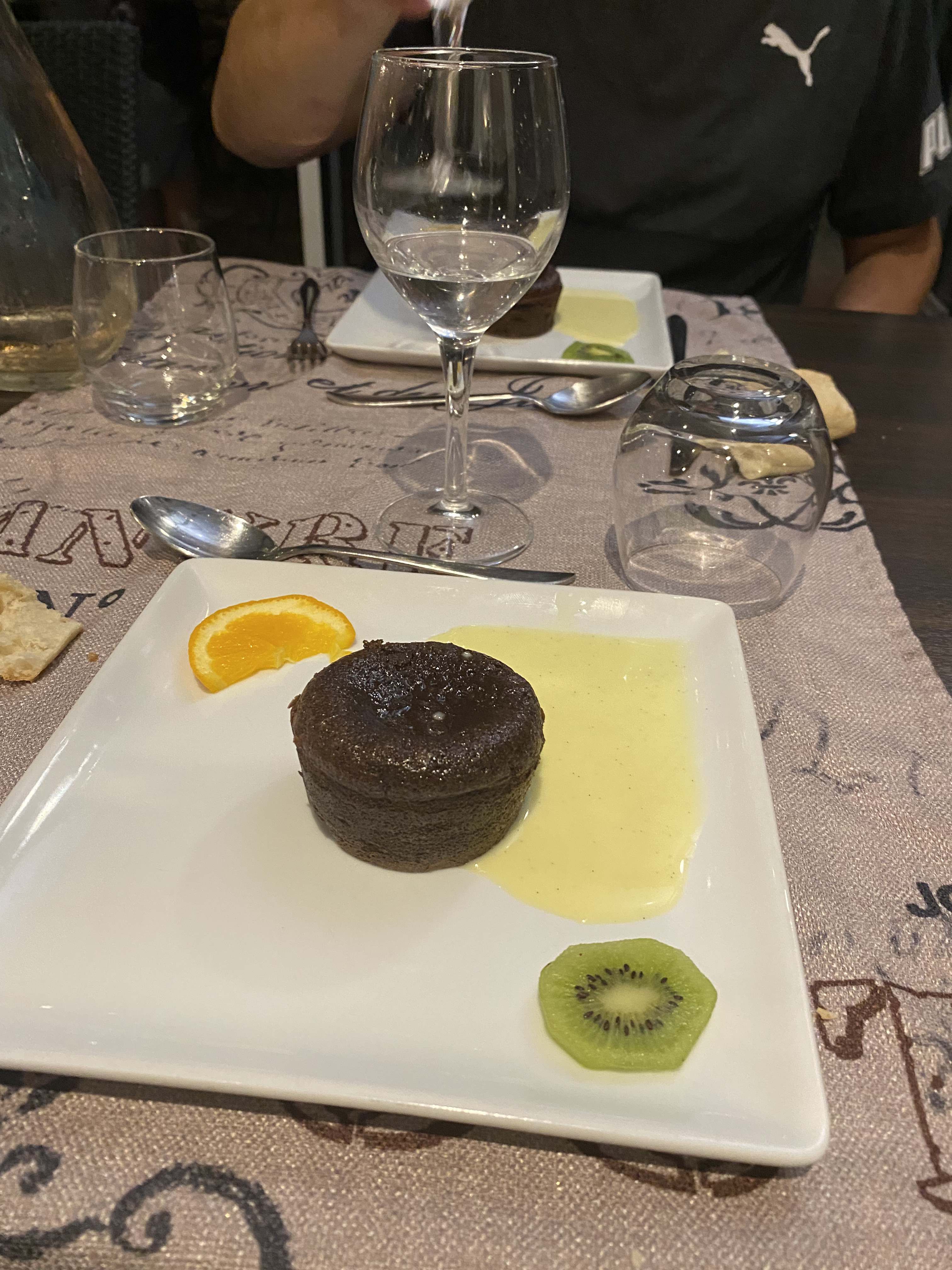Dessert photographié durant la production