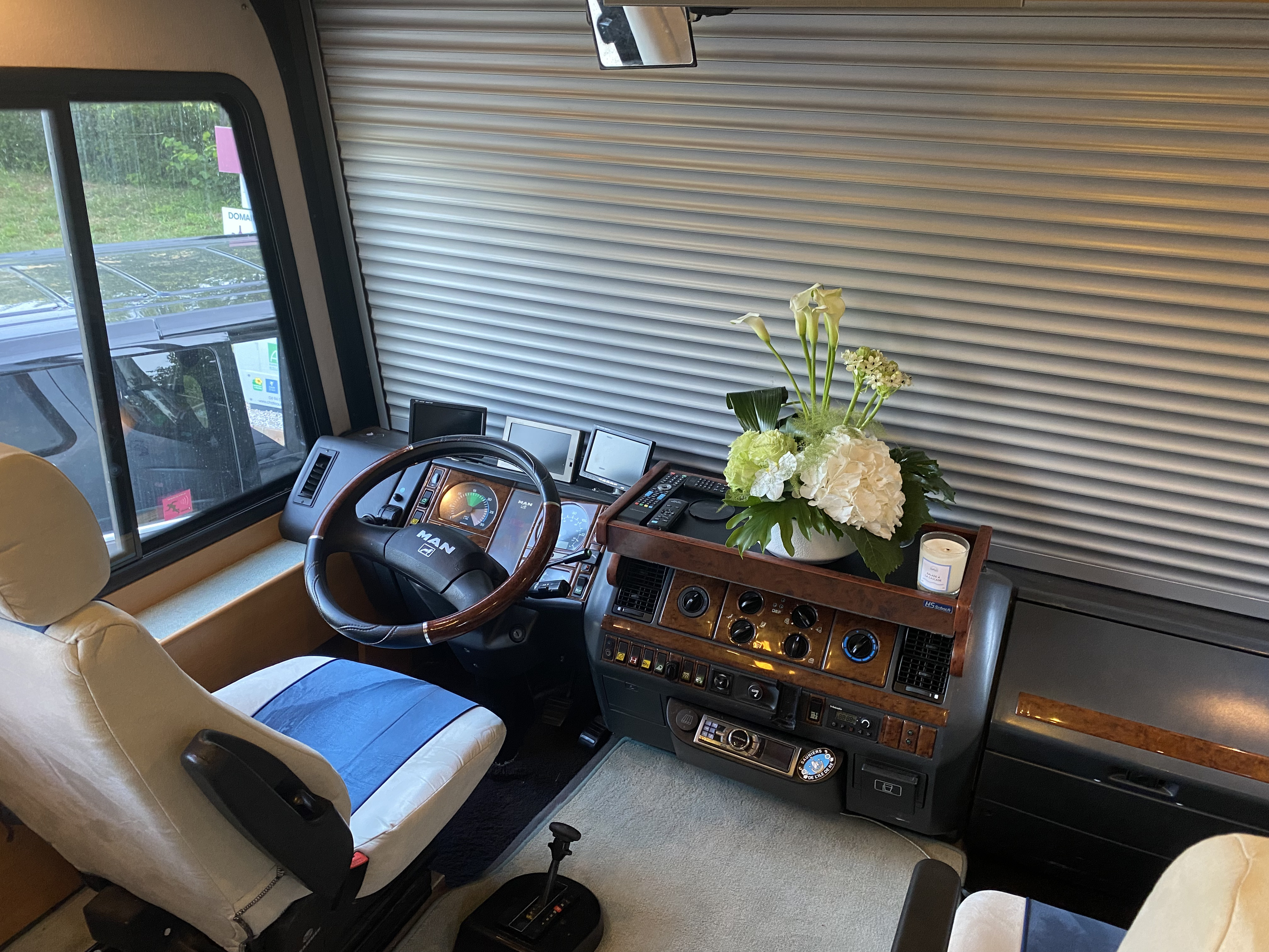 Poste de conduite du grand motorhome
