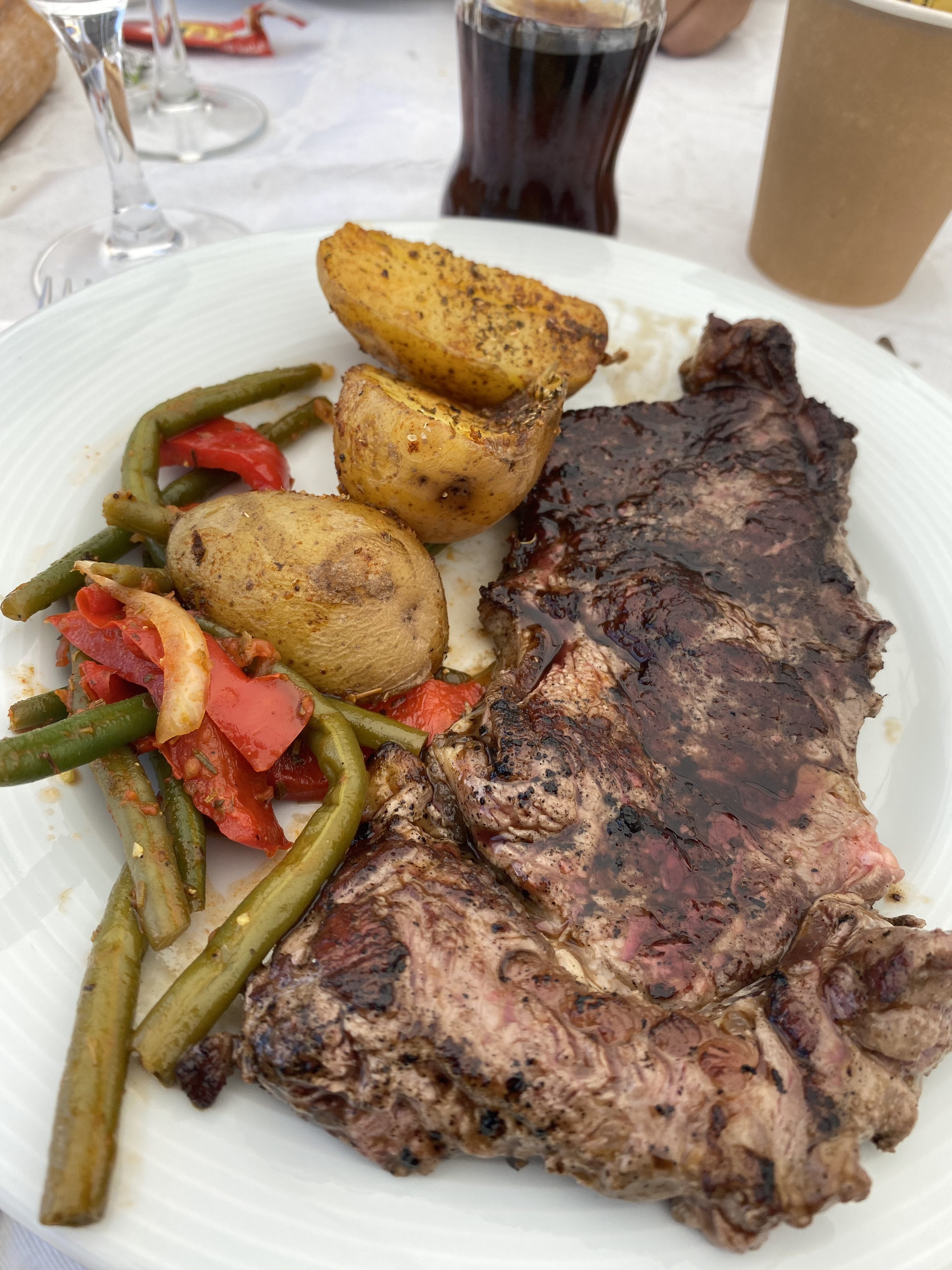 Plat dans les archives de cette période